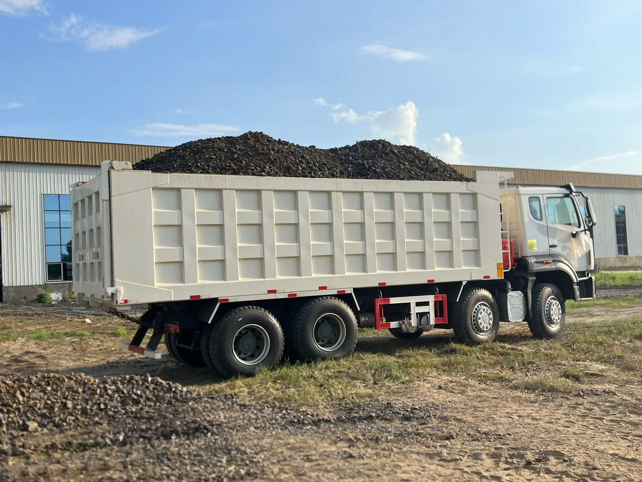 HOWO Used Dump Truck8*4 6*4 - Camión: foto 5 HOWO Used Dump Truck8*4 6*4 - Camión: foto 5