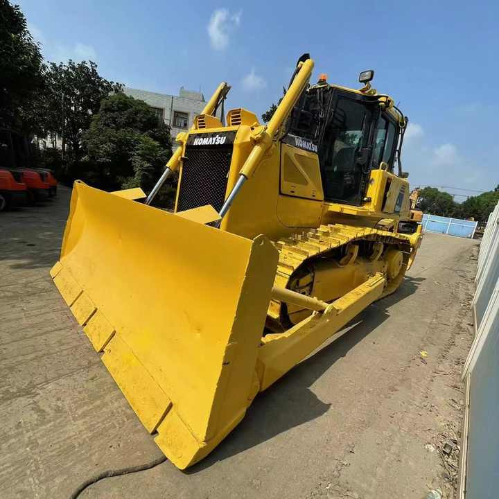 Cheap Price komatsu D65 Bulldozer with Ripper , Original Made Dozer komatsu D65 , komatsu D65p D80p D85p Bulldozer - Bulldozer: foto 3 Cheap Price komatsu D65 Bulldozer with Ripper , Original Made Dozer komatsu D65 , komatsu D65p D80p D85p Bulldozer - Bulldozer: foto 3