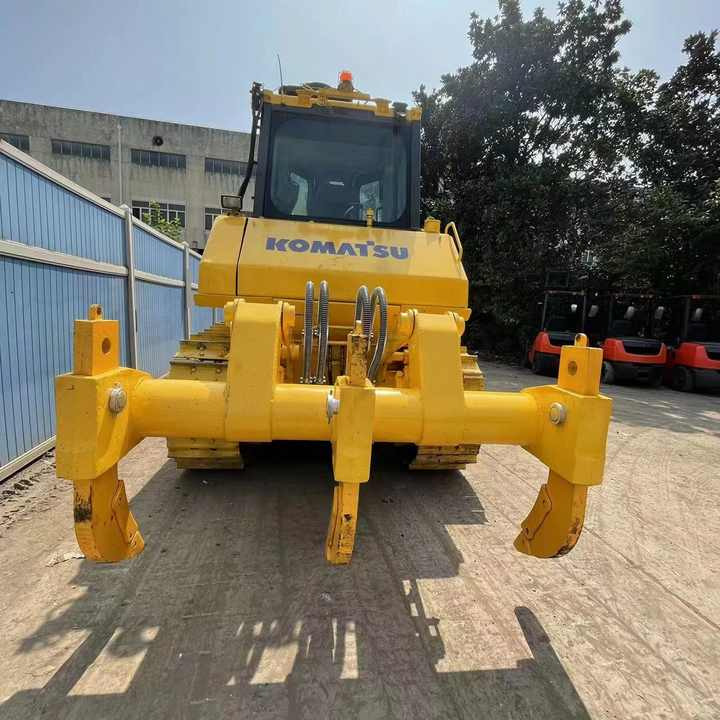 Cheap Price komatsu D65 Bulldozer with Ripper , Original Made Dozer komatsu D65 , komatsu D65p D80p D85p Bulldozer - Bulldozer: foto 5 Cheap Price komatsu D65 Bulldozer with Ripper , Original Made Dozer komatsu D65 , komatsu D65p D80p D85p Bulldozer - Bulldozer: foto 5