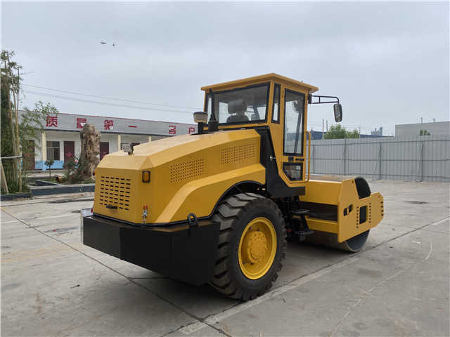 China Made Small Size Road Roller , Brand New Roller , New Compactor Machines - Apisonadora de asfalto: foto 5 China Made Small Size Road Roller , Brand New Roller , New Compactor Machines - Apisonadora de asfalto: foto 5