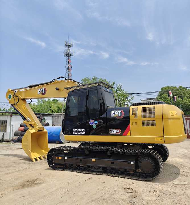 Good Condition Used Cat Excavator 320D2 Caterpillar Second Hand Excavator 312D 315D 320d for Sale - Excavadora de cadenas: foto 1 Good Condition Used Cat Excavator 320D2 Caterpillar Second Hand Excavator 312D 315D 320d for Sale - Excavadora de cadenas: foto 1