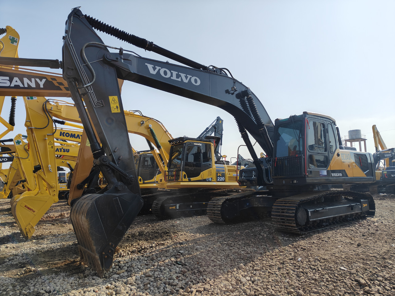 Good Condition Used Excavator volvo EC240 Second-hand - Excavadora: foto 4 Good Condition Used Excavator volvo EC240 Second-hand - Excavadora: foto 4