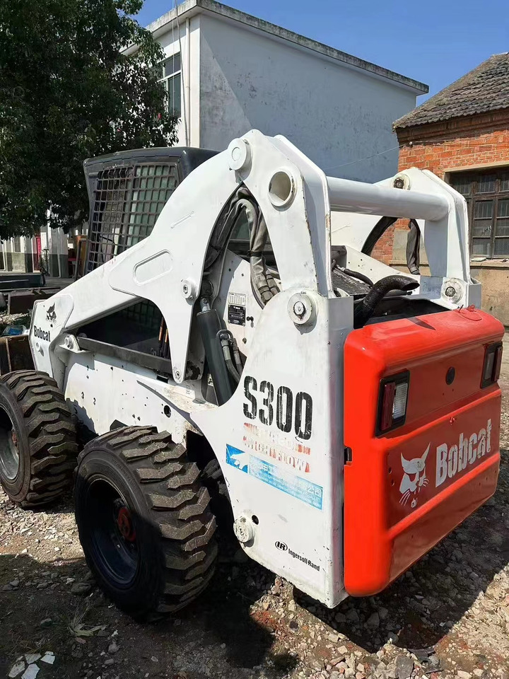 High Quality Mini Construction Machine Used Bobcat Skid Steer Loader S300 in Stock for Sale Bobcat Loader With Low Price - Minicargadora: foto 4 High Quality Mini Construction Machine Used Bobcat Skid Steer Loader S300 in Stock for Sale Bobcat Loader With Low Price - Minicargadora: foto 4