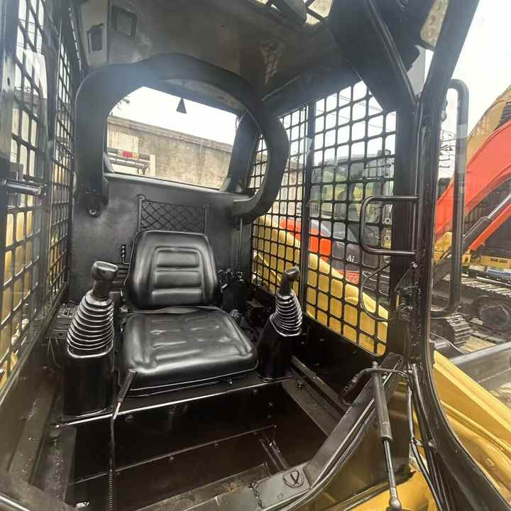 High Quality Used Cat 246D3 Excavator with Low Working Hoursand Best Price Used Cat 246D3 Machine with Cheap Price for Sale - Minicargadora: foto 3 High Quality Used Cat 246D3 Excavator with Low Working Hoursand Best Price Used Cat 246D3 Machine with Cheap Price for Sale - Minicargadora: foto 3