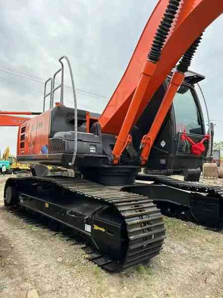 Hitachi Brand Zx210 Crawler Excavator 21tons Digger for Sale Used Hitachi Zx200 210 350 Excavator in Stock on Sale - Excavadora: foto 4 Hitachi Brand Zx210 Crawler Excavator 21tons Digger for Sale Used Hitachi Zx200 210 350 Excavator in Stock on Sale - Excavadora: foto 4