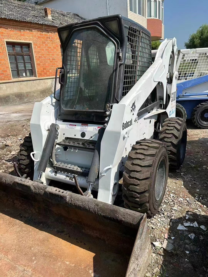 Maquinaria de construcción BOBCAT High Quality Mini Construction Machine Used Bobcat Skid Steer Loader S300 in Stock for Sale Bobcat Loader With Low Price: foto 1