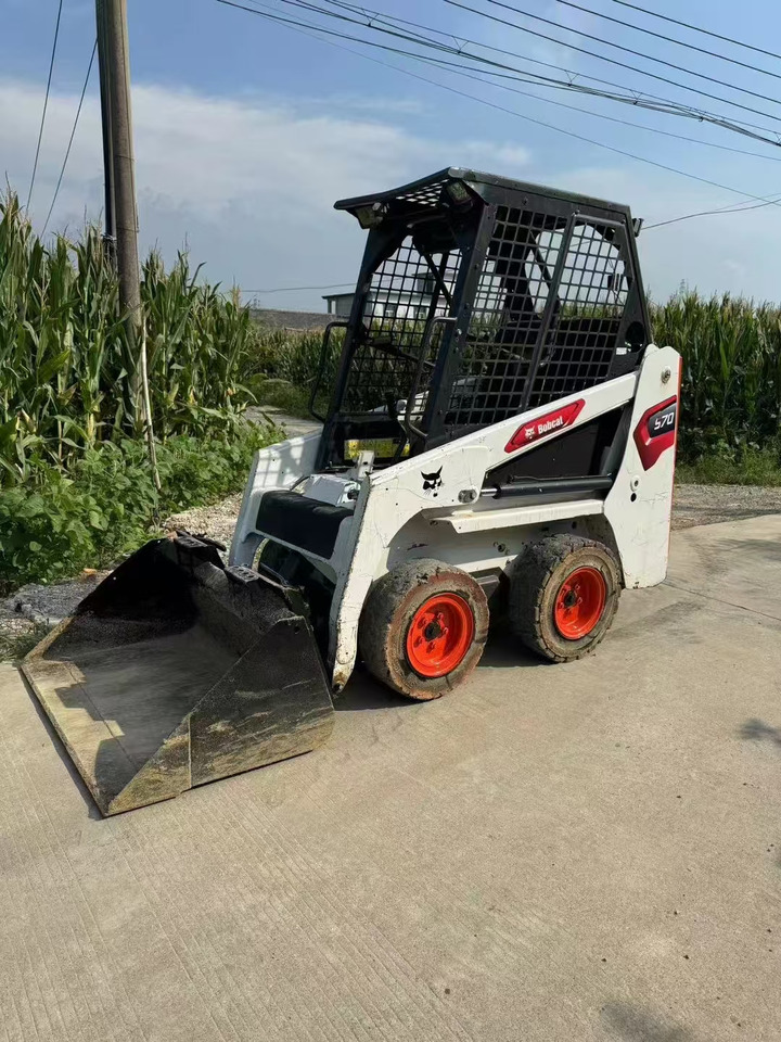 BOBCAT used bobcat s70 hotsale high quality - Maquinaria de construcción: foto 3 BOBCAT used bobcat s70 hotsale high quality - Maquinaria de construcción: foto 3