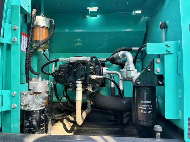 New Arrival Kobelco Sk200D 20tons Crawler Excavator for Sale 90% Brand New Kobelco Sk140 200 350 Digger in Stock - Excavadora: foto 5 New Arrival Kobelco Sk200D 20tons Crawler Excavator for Sale 90% Brand New Kobelco Sk140 200 350 Digger in Stock - Excavadora: foto 5