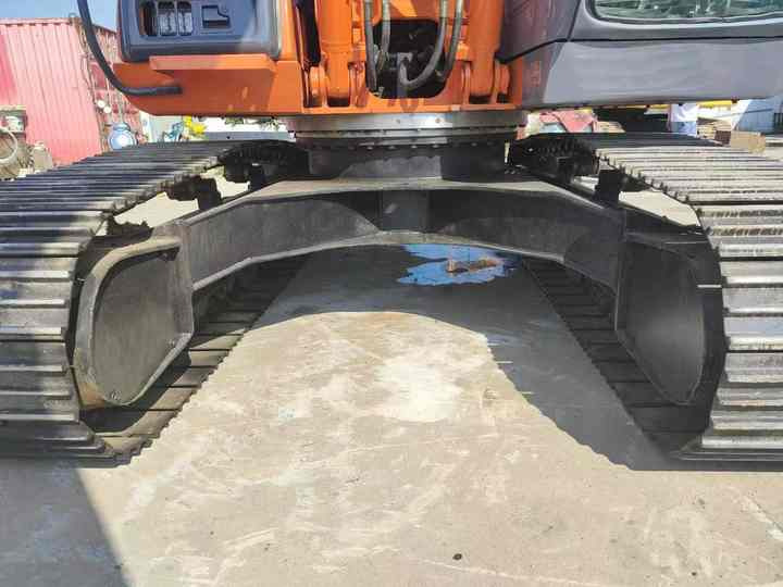 Original Japan Hitachi ZX200-5 Excavator Hitachi Excavator in Low Price for Hot Sale - Excavadora de cadenas: foto 5 Original Japan Hitachi ZX200-5 Excavator Hitachi Excavator in Low Price for Hot Sale - Excavadora de cadenas: foto 5