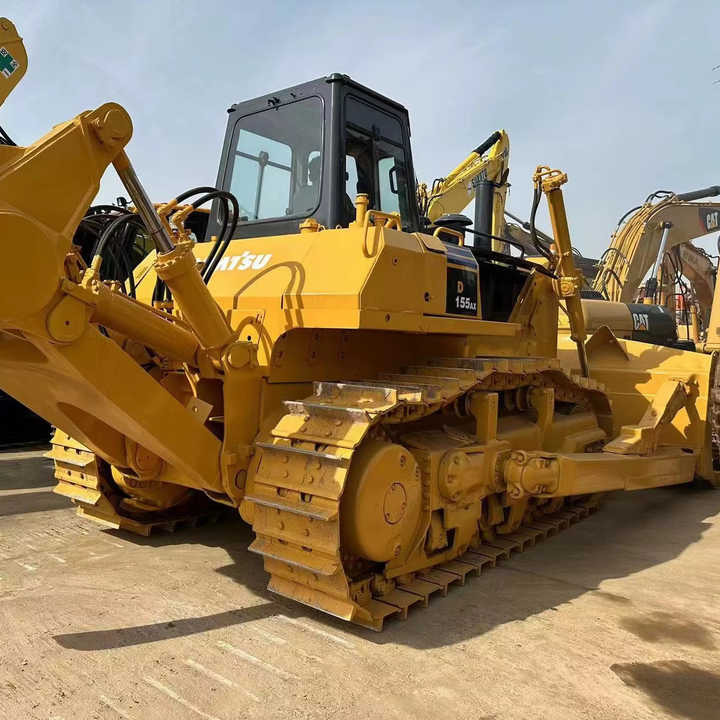 Second Hand Koamtsu D155 Bulldozer Hot Sale , komatsu D60 65 D85 D155 - Bulldozer: foto 1 Second Hand Koamtsu D155 Bulldozer Hot Sale , komatsu D60 65 D85 D155 - Bulldozer: foto 1