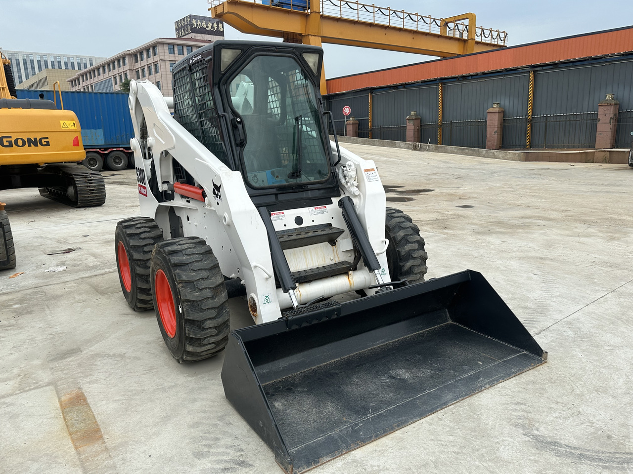 Second hand Hot sale skid-steers Bobcat S300 - Minicargadora: foto 3 Second hand Hot sale skid-steers Bobcat S300 - Minicargadora: foto 3