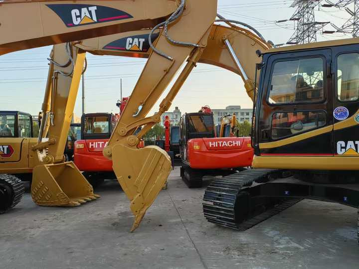 Used Cat Excavator Japan 20 Tons Digger Machinery Caterpillar CAT 320BL for Sale Cat 320B 320BL 320C 320D 320CL 320DL in Stock - Excavadora: foto 5 Used Cat Excavator Japan 20 Tons Digger Machinery Caterpillar CAT 320BL for Sale Cat 320B 320BL 320C 320D 320CL 320DL in Stock - Excavadora: foto 5