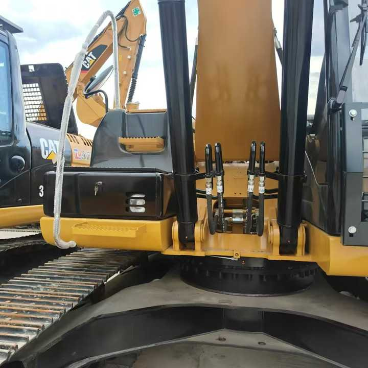 Used Digger CAT 323 Construction Machinery Construction Digger Used CAT 323 Cheap Excavator - Excavadora de cadenas: foto 3 Used Digger CAT 323 Construction Machinery Construction Digger Used CAT 323 Cheap Excavator - Excavadora de cadenas: foto 3