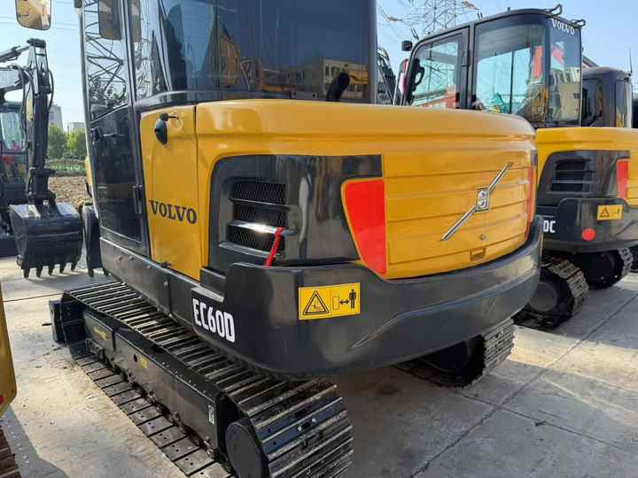 Used Digger VOLVO EC60D Construction Machinery Construction Digger Used VOLVO EC60D Cheap Excavator - Miniexcavadora: foto 3 Used Digger VOLVO EC60D Construction Machinery Construction Digger Used VOLVO EC60D Cheap Excavator - Miniexcavadora: foto 3