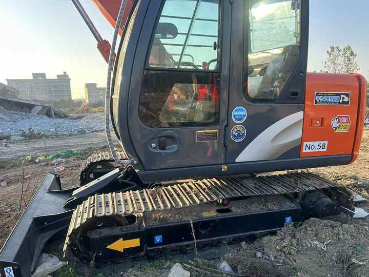 Used HITACHI ZX70 Model Mini Excavator Second Hand Machine Popular Brand Japan Hitachi Hydraulic Machinery - Miniexcavadora: foto 5 Used HITACHI ZX70 Model Mini Excavator Second Hand Machine Popular Brand Japan Hitachi Hydraulic Machinery - Miniexcavadora: foto 5