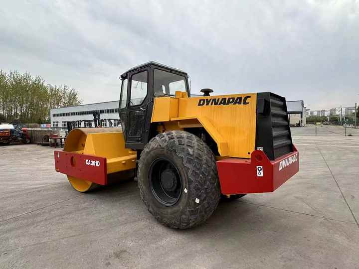 Used Heavy Construction Equipment Dynapac Ca301d Second Hand Road Rollers Used Machine Hot Sale - Apisonadora de asfalto: foto 4 Used Heavy Construction Equipment Dynapac Ca301d Second Hand Road Rollers Used Machine Hot Sale - Apisonadora de asfalto: foto 4