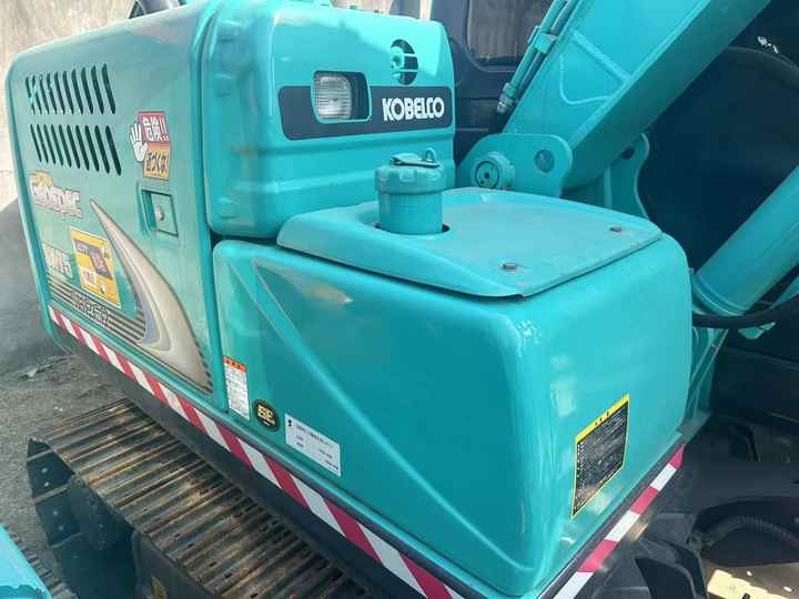 Used Kobelco Sk75-8 Mini Excavator in High Quality for Sale - Excavadora: foto 3 Used Kobelco Sk75-8 Mini Excavator in High Quality for Sale - Excavadora: foto 3