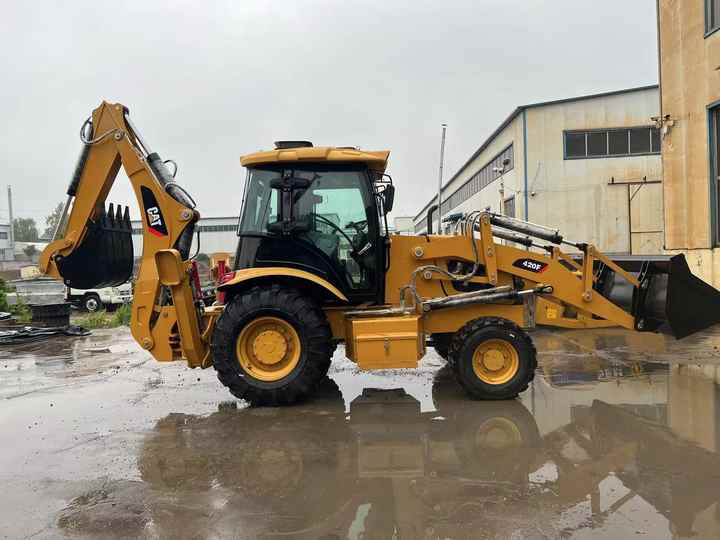 Used Wheel Loader CAT420F Caterpillar 420F Construction Machinery Mini Wheel Skid Steer Loader in Stock - Cargadora de ruedas: foto 5 Used Wheel Loader CAT420F Caterpillar 420F Construction Machinery Mini Wheel Skid Steer Loader in Stock - Cargadora de ruedas: foto 5