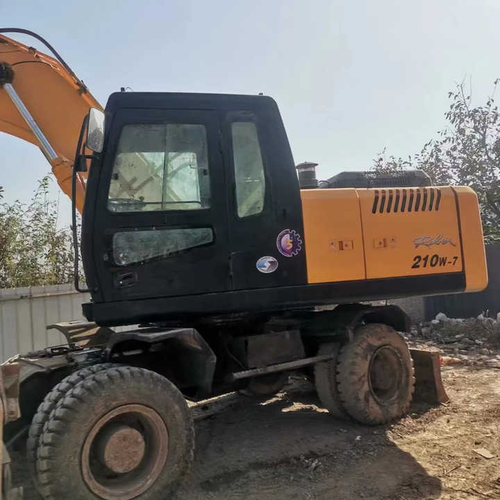Yellow Color Hyundai210w-7 Used Wheel Excavator Used Hyundai210-7 on Sale with Cheap Price - Excavadora de cadenas: foto 2 Yellow Color Hyundai210w-7 Used Wheel Excavator Used Hyundai210-7 on Sale with Cheap Price - Excavadora de cadenas: foto 2