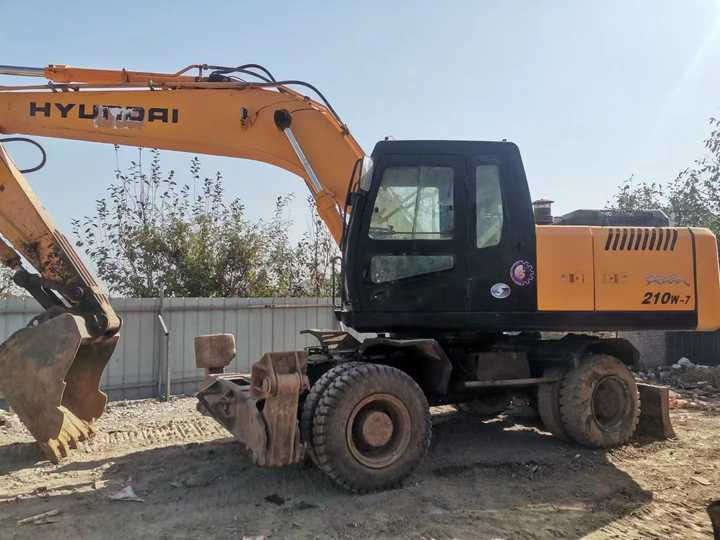 Yellow Color Hyundai210w-7 Used Wheel Excavator Used Hyundai210-7 on Sale with Cheap Price - Excavadora de cadenas: foto 3 Yellow Color Hyundai210w-7 Used Wheel Excavator Used Hyundai210-7 on Sale with Cheap Price - Excavadora de cadenas: foto 3