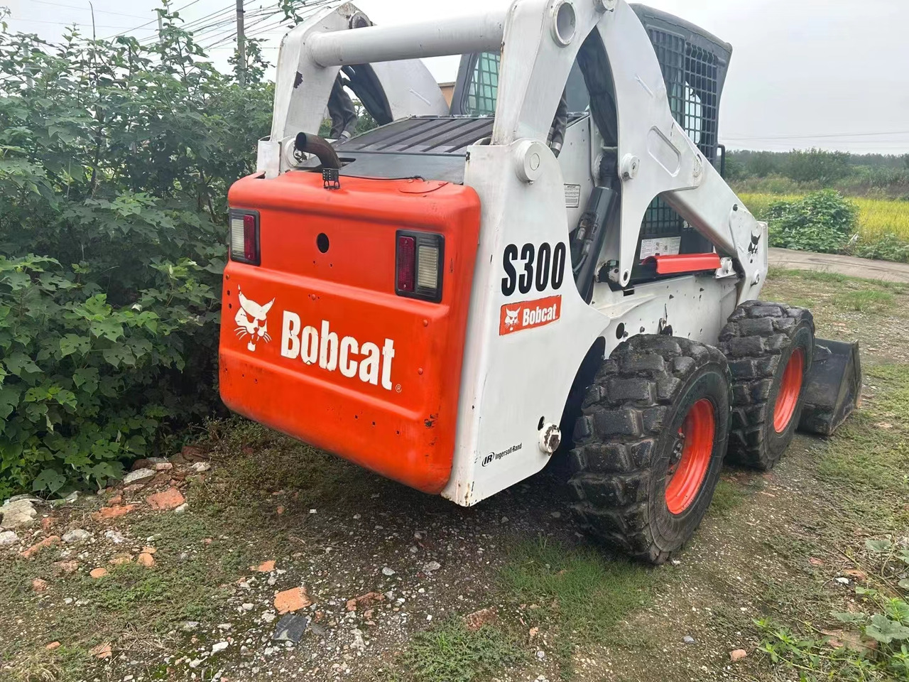 BOBCAT S300 - Minicargadora: foto 2 BOBCAT S300 - Minicargadora: foto 2