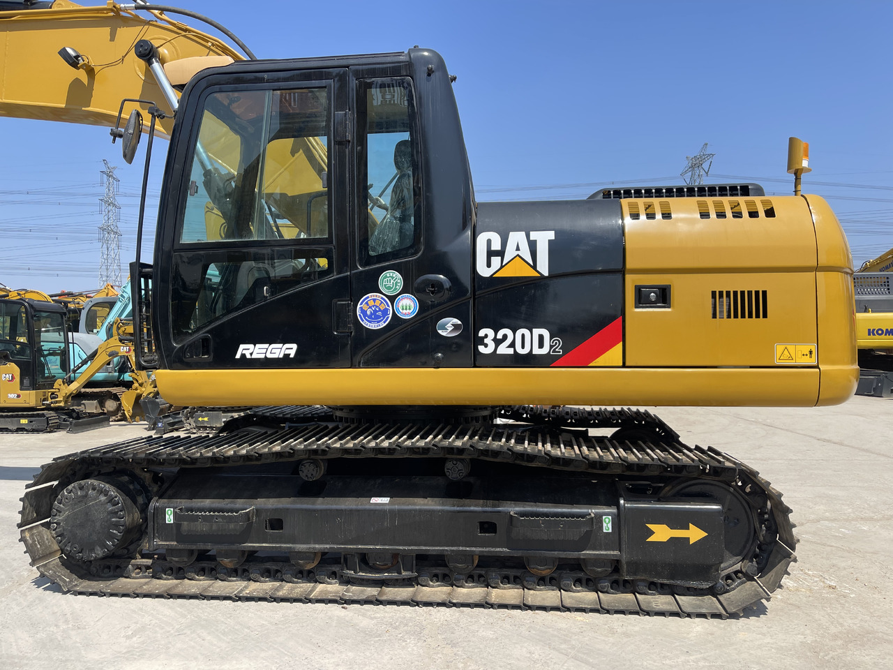 CATERPILLAR 320D2 - Excavadora de cadenas: foto 5 CATERPILLAR 320D2 - Excavadora de cadenas: foto 5