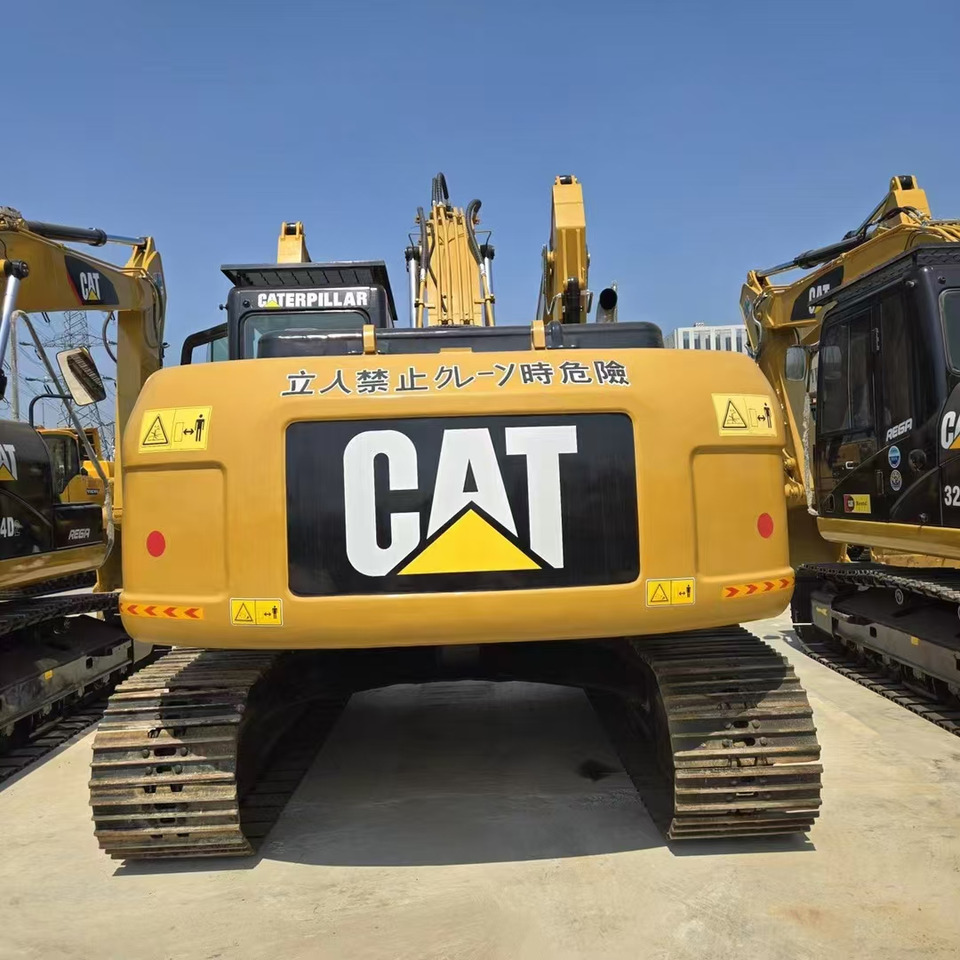 CATERPILLAR 323D2 - Excavadora de cadenas: foto 2 CATERPILLAR 323D2 - Excavadora de cadenas: foto 2