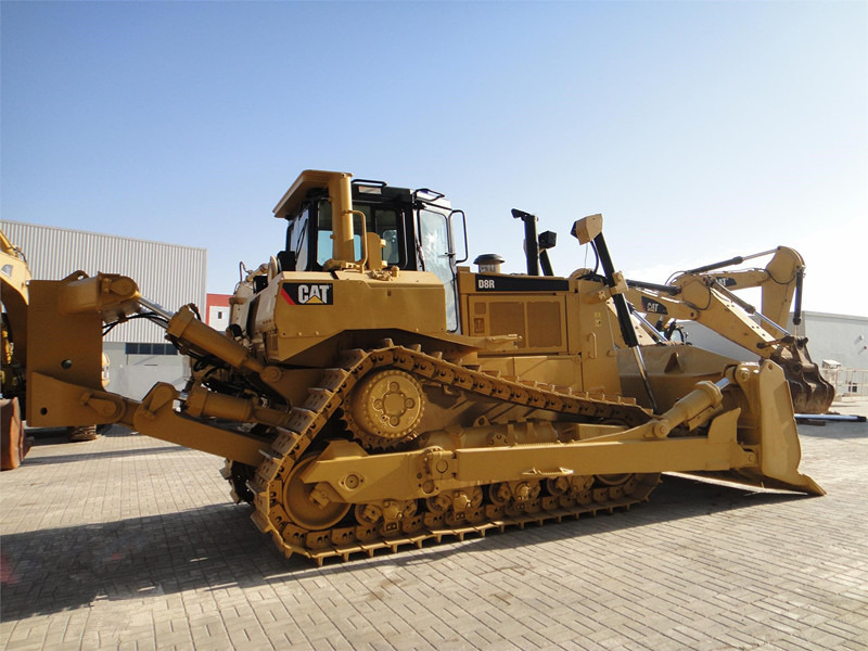 CATERPILLAR D8N - Bulldozer: foto 1 CATERPILLAR D8N - Bulldozer: foto 1