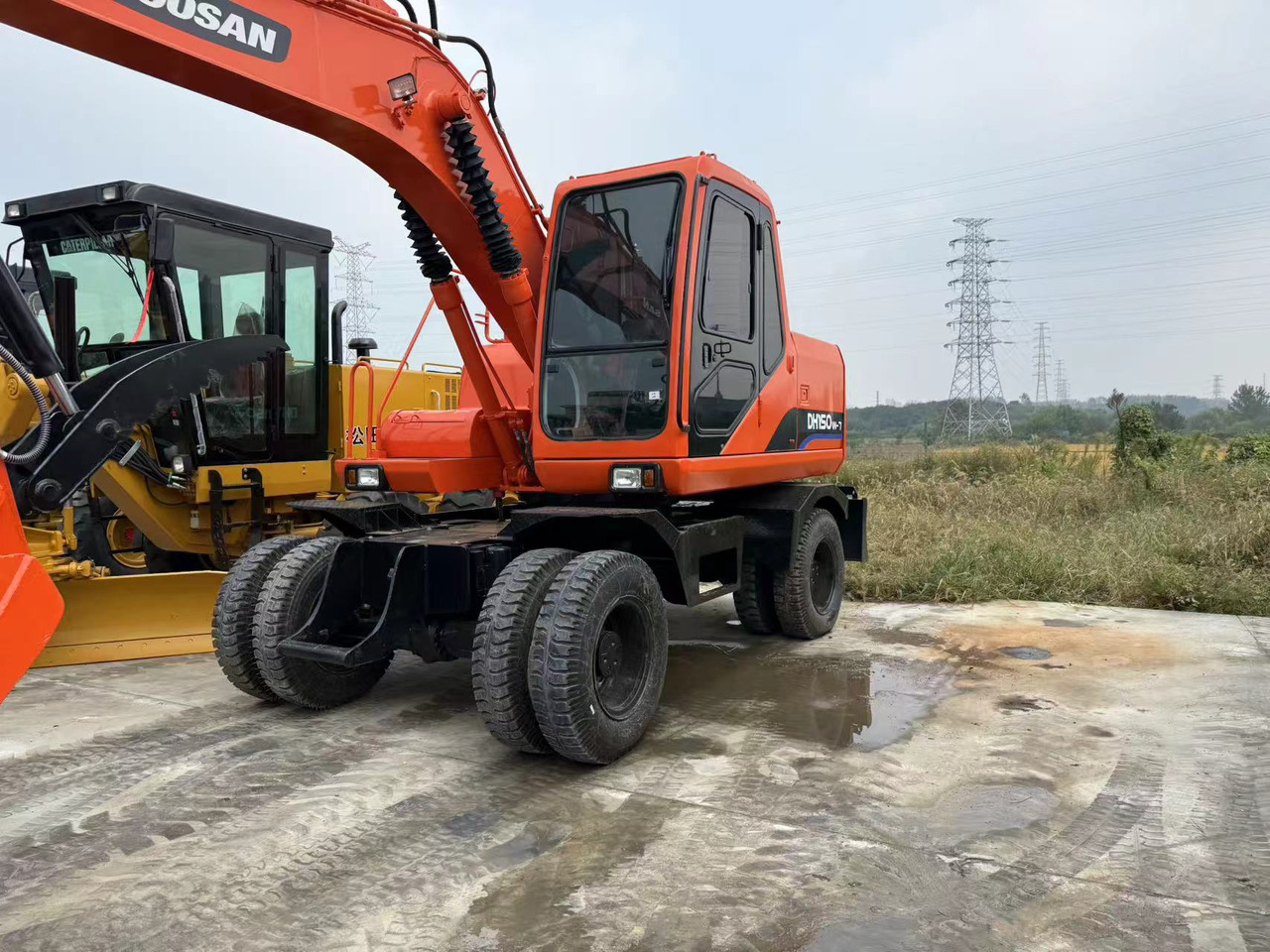 DOOSAN DH150W-7 - Excavadora de ruedas: foto 3 DOOSAN DH150W-7 - Excavadora de ruedas: foto 3