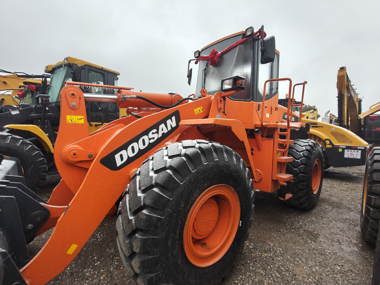 DOOSAN DL505 - Cargadora de ruedas: foto 3 DOOSAN DL505 - Cargadora de ruedas: foto 3