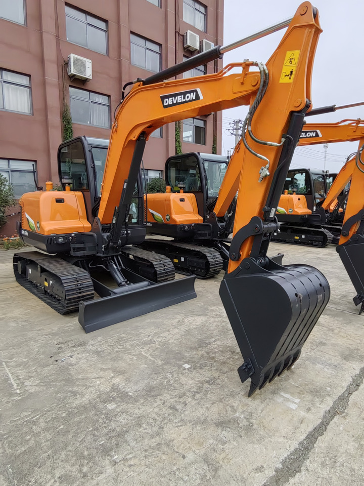 DOOSAN DX60E-10N - Excavadora de cadenas: foto 4 DOOSAN DX60E-10N - Excavadora de cadenas: foto 4