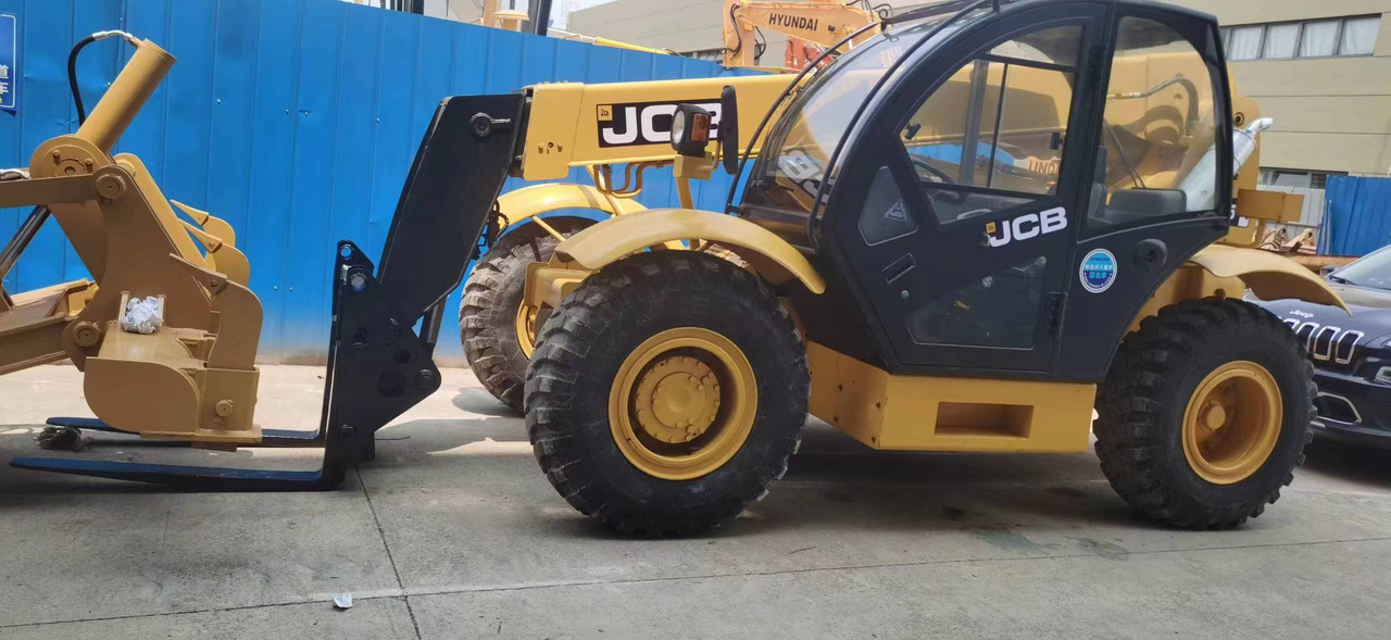 JCB 535 - Manipulador telescópico: foto 2 JCB 535 - Manipulador telescópico: foto 2