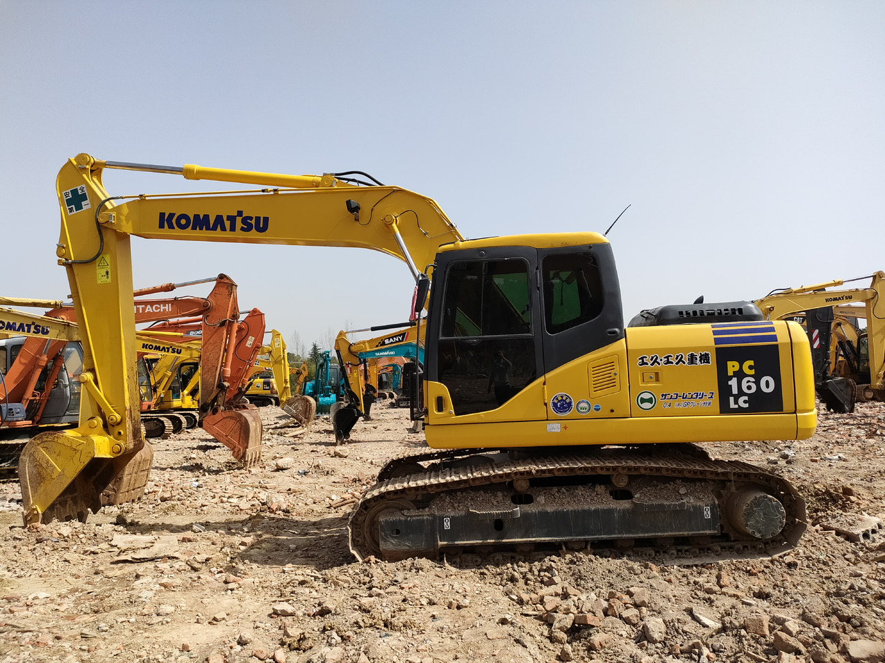 KOMATSU PC160-7 - Excavadora de cadenas: foto 2 KOMATSU PC160-7 - Excavadora de cadenas: foto 2