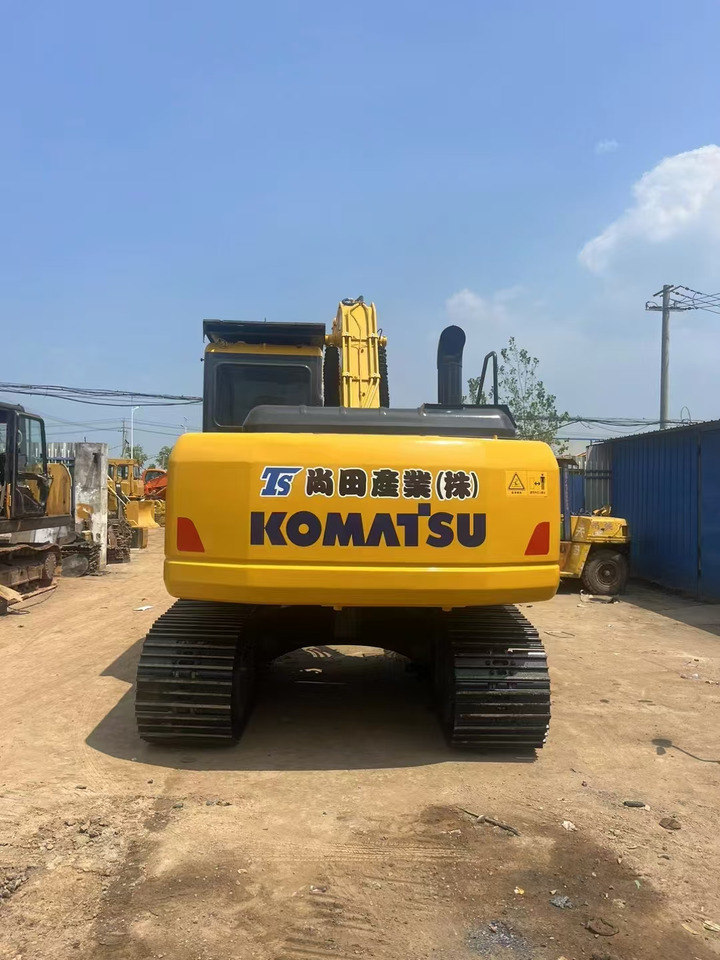 KOMATSU PC160-7 - Excavadora de cadenas: foto 2 KOMATSU PC160-7 - Excavadora de cadenas: foto 2