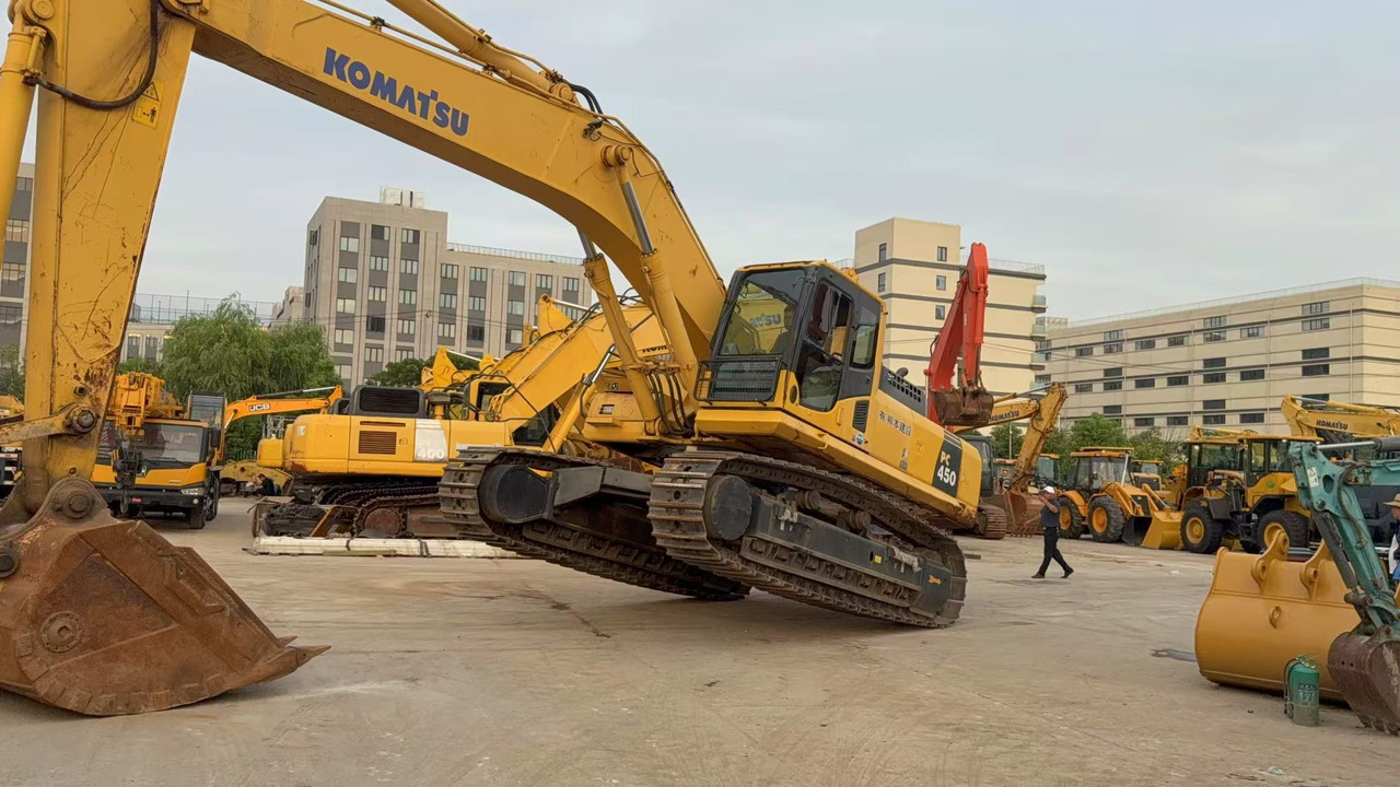 KOMATSU PC450-8 - Excavadora de cadenas: foto 2 KOMATSU PC450-8 - Excavadora de cadenas: foto 2