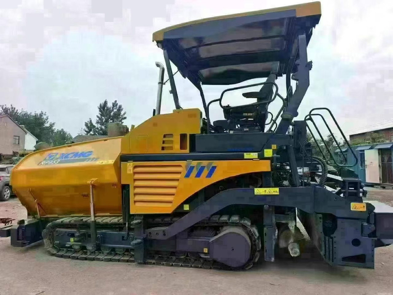 XCMG RP953 - Pavimentadora de asfalto: foto 1 XCMG RP953 - Pavimentadora de asfalto: foto 1