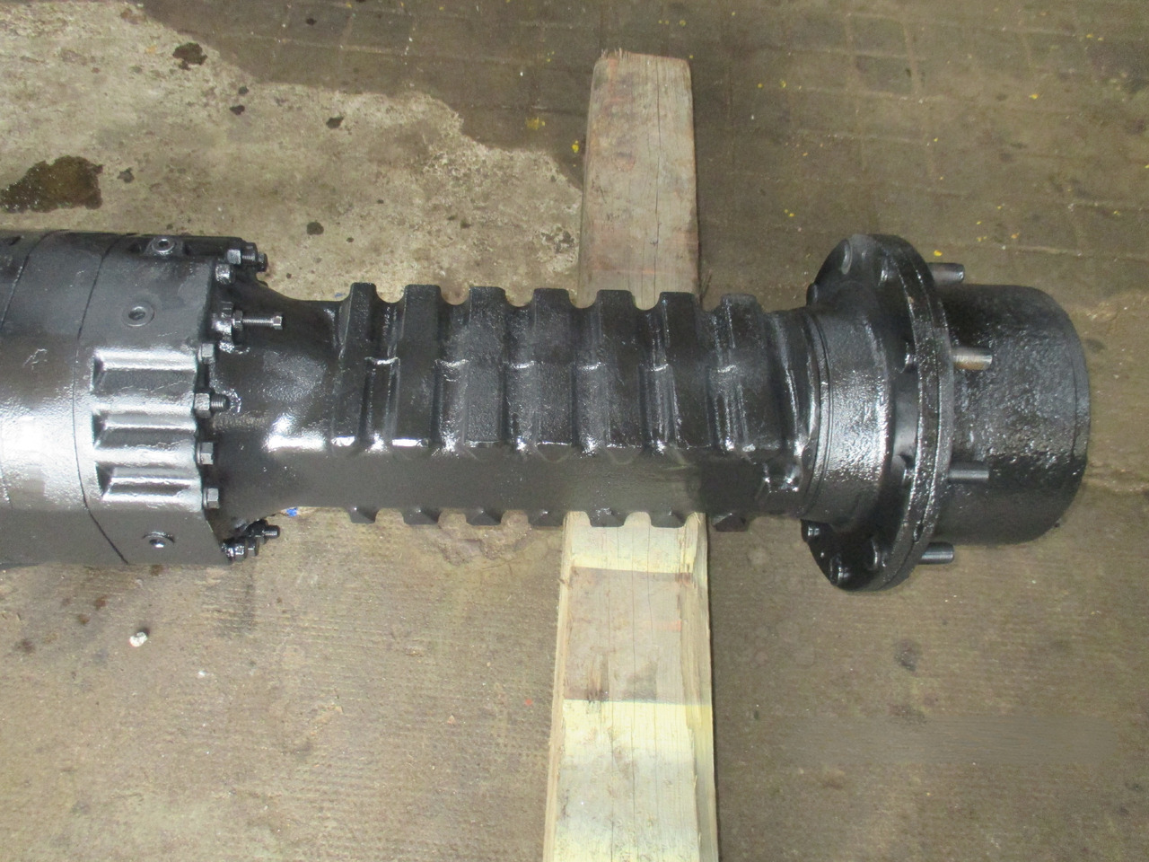 Most napędowy Clark Hurth 123/001 - Eje y piezas para Maquinaria de construcción: foto 3 Most napędowy Clark Hurth 123/001 - Eje y piezas para Maquinaria de construcción: foto 3