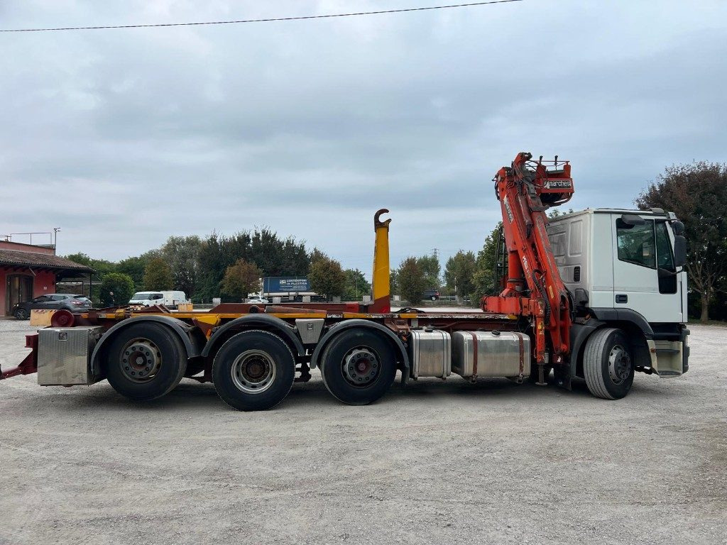 IVECO 260E43 EUROTECH USATO SCARRABILE CON GRU - Camión multibasculante: foto 4 IVECO 260E43 EUROTECH USATO SCARRABILE CON GRU - Camión multibasculante: foto 4