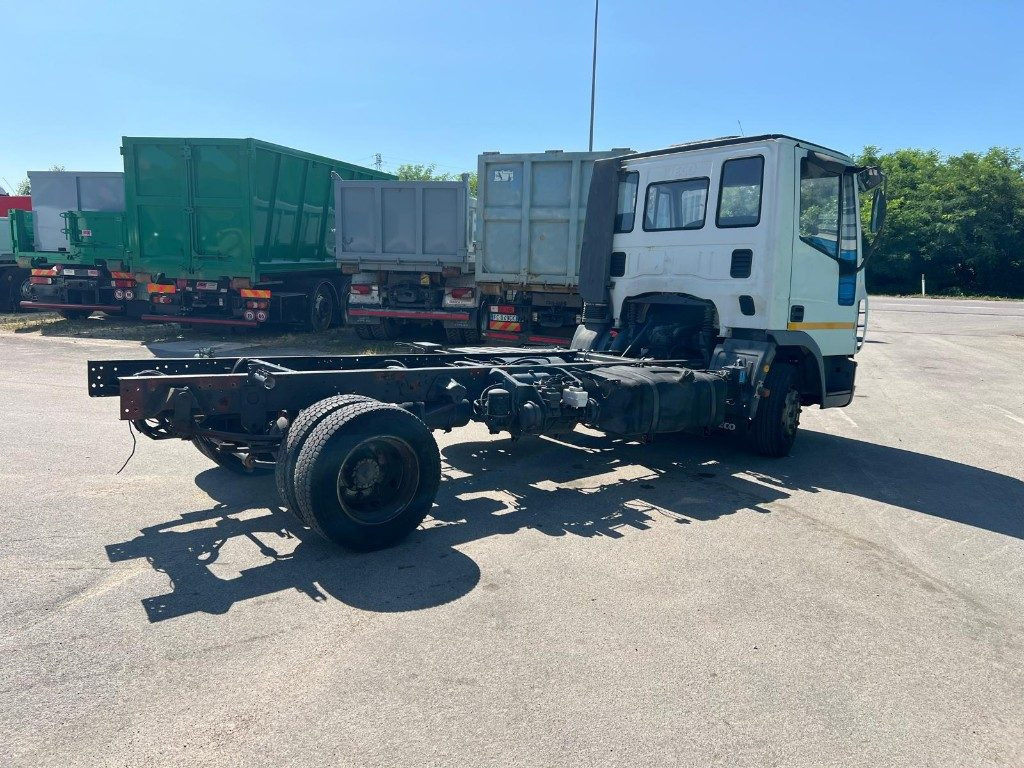 IVECO 80E15 A TELAIO - Camión chasis: foto 3 IVECO 80E15 A TELAIO - Camión chasis: foto 3