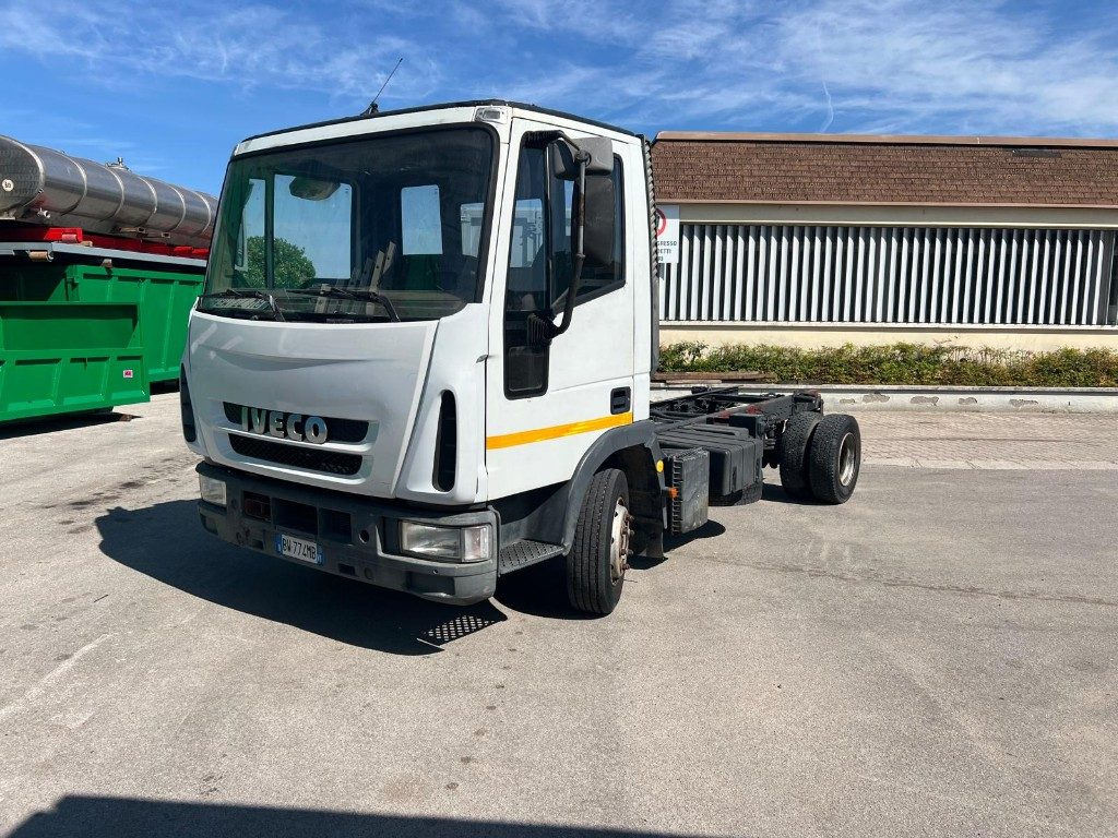 IVECO 80E15 A TELAIO - Camión chasis: foto 1 IVECO 80E15 A TELAIO - Camión chasis: foto 1