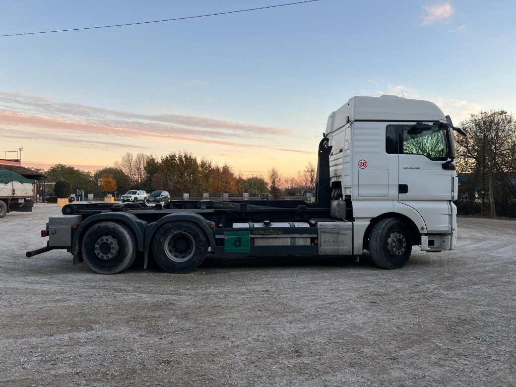 MAN TGX 26.480 USATO SCARRABILE - Camión multibasculante: foto 5 MAN TGX 26.480 USATO SCARRABILE - Camión multibasculante: foto 5