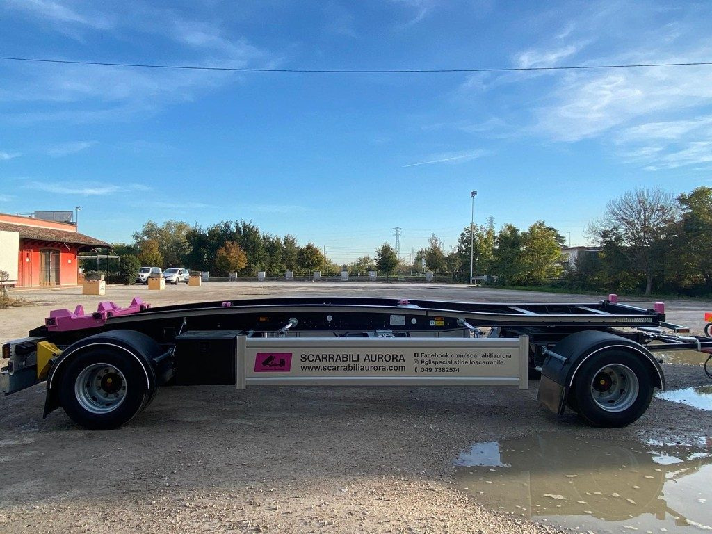 RIMORCHIO SCARRABILE IT RUNNER 20HN - Remolque multilift/ Portacontenedores de cadenas: foto 5 RIMORCHIO SCARRABILE IT RUNNER 20HN - Remolque multilift/ Portacontenedores de cadenas: foto 5
