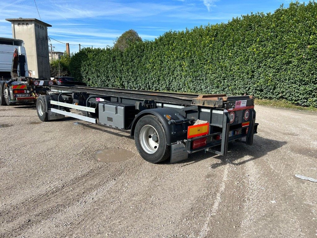 ZORZI RIMORCHIO ZORZI 20R073 SCARRABILE - Remolque multilift/ Portacontenedores de cadenas: foto 4 ZORZI RIMORCHIO ZORZI 20R073 SCARRABILE - Remolque multilift/ Portacontenedores de cadenas: foto 4