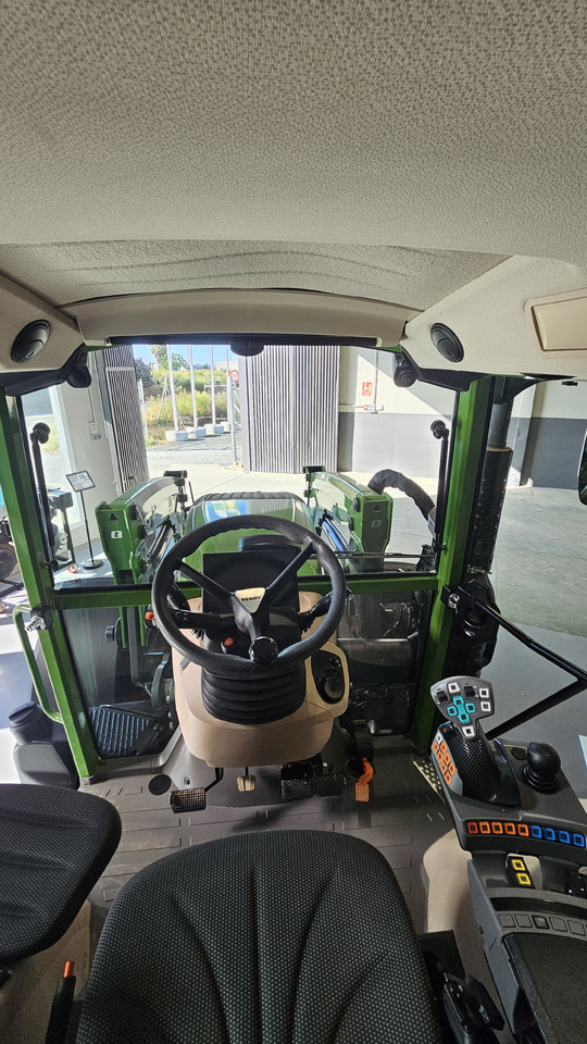 FENDT 211S VARIO - Tractor: foto 3 FENDT 211S VARIO - Tractor: foto 3