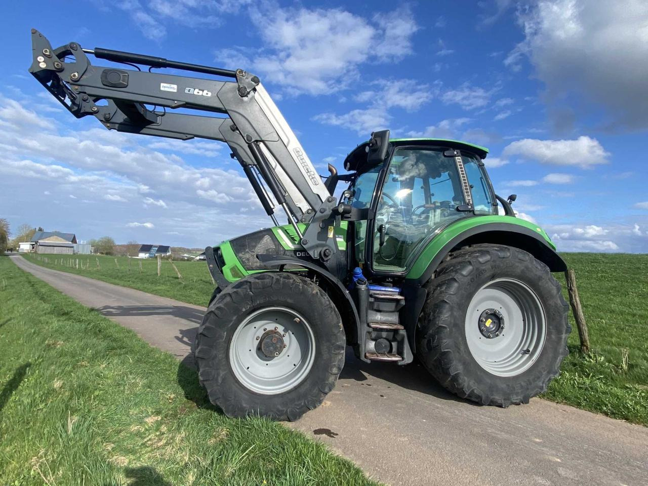 Deutz-Fahr 6150.4 Agrotron TTV - Tractor: foto 2 Deutz-Fahr 6150.4 Agrotron TTV - Tractor: foto 2