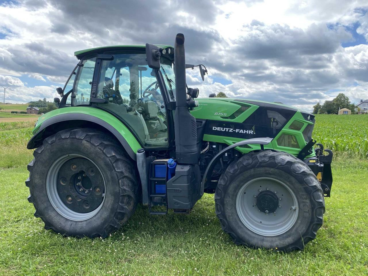 Deutz-Fahr 6155 Agrotron - Tractor: foto 2 Deutz-Fahr 6155 Agrotron - Tractor: foto 2
