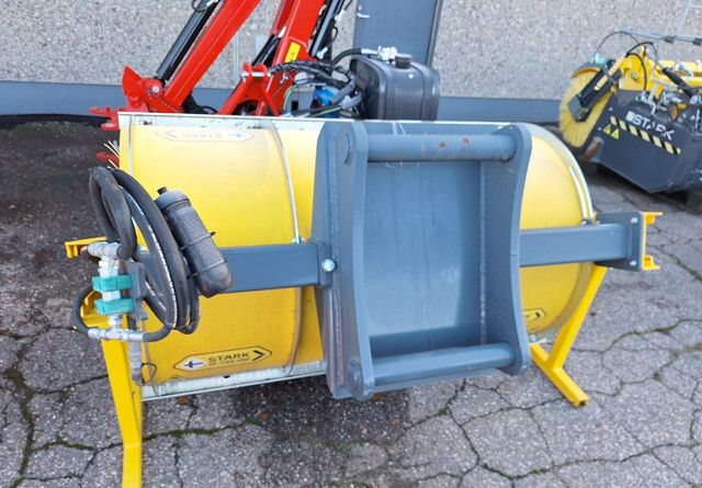 StarkTAH /EBS 1600S UUSI !! - Barredora cucharón: foto 1 StarkTAH /EBS 1600S UUSI !! - Barredora cucharón: foto 1