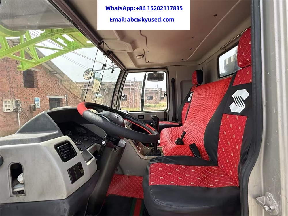 ZOOMLION ZTC700V - Autogrúa: foto 5 ZOOMLION ZTC700V - Autogrúa: foto 5