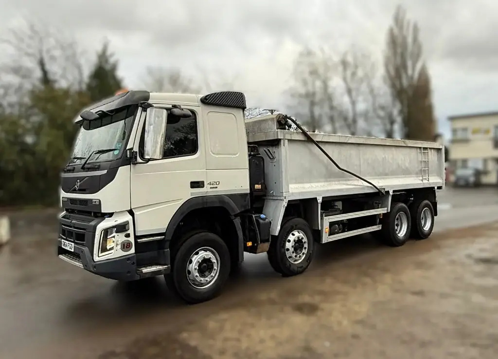Volvo FMX 420 8x4 Tipper - RHD - Camión volquete: foto 1 Volvo FMX 420 8x4 Tipper - RHD - Camión volquete: foto 1