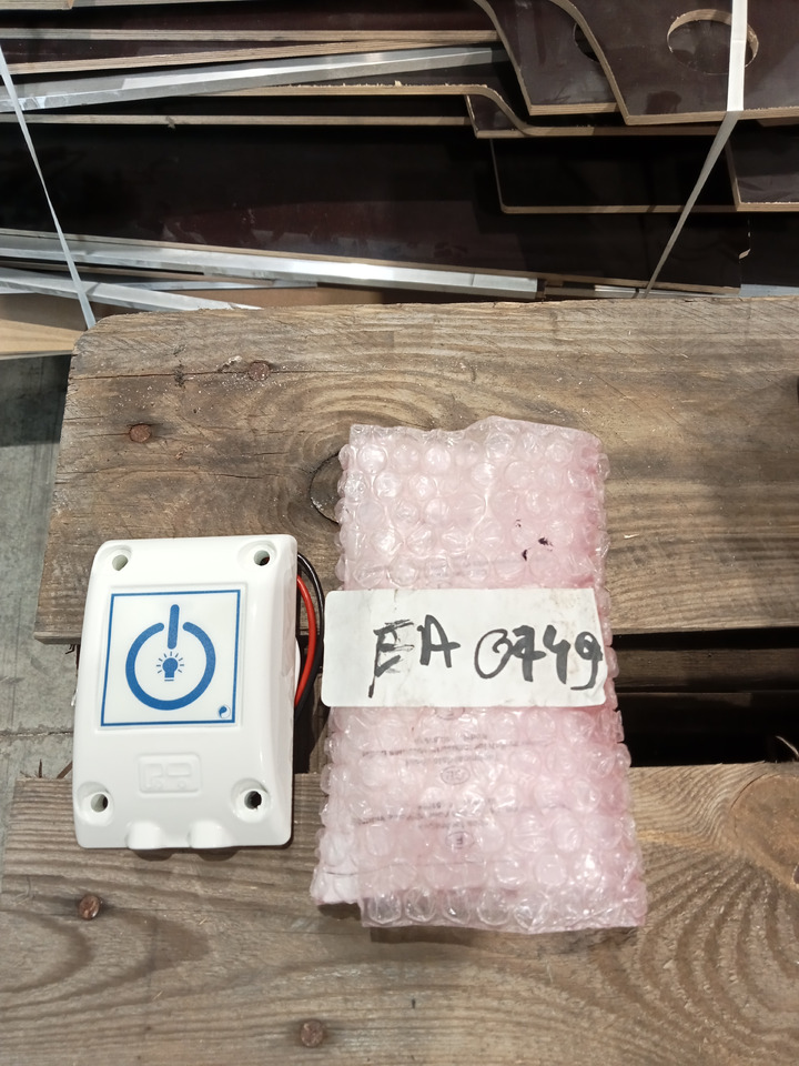 Trouillet INTERRUPTEUR TEMPO REGLABLE 12/24V APPOMMIER - Sistema eléctrico para Remolque: foto 1 Trouillet INTERRUPTEUR TEMPO REGLABLE 12/24V APPOMMIER - Sistema eléctrico para Remolque: foto 1